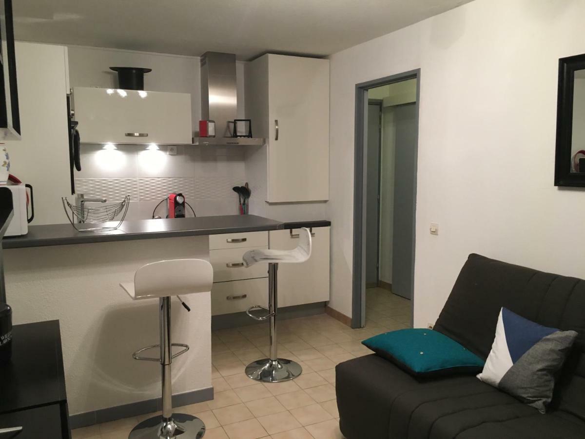 T2 Rez De Jardin 300M Plage De Beaucours Sanary Sur Mer Eksteriør bilde